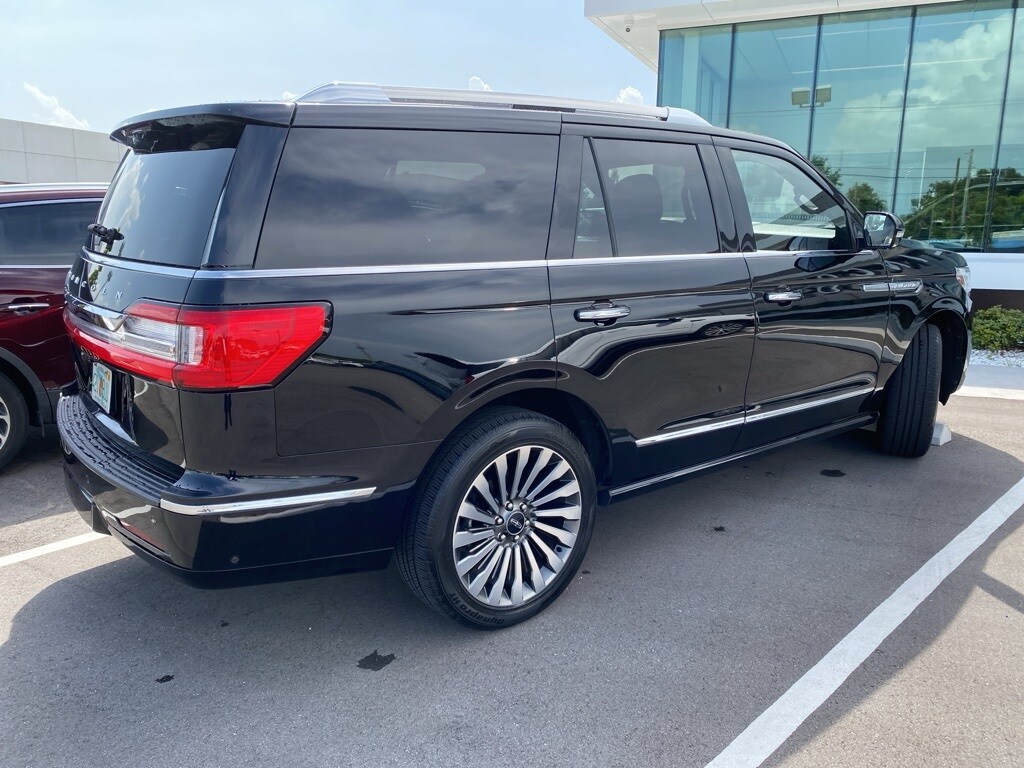 2018 Lincoln Navigator Reserve photo 2