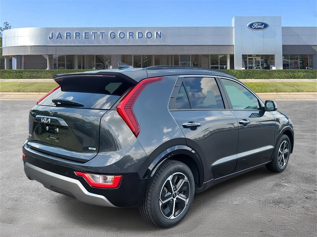 2023 Kia Niro SX photo 3