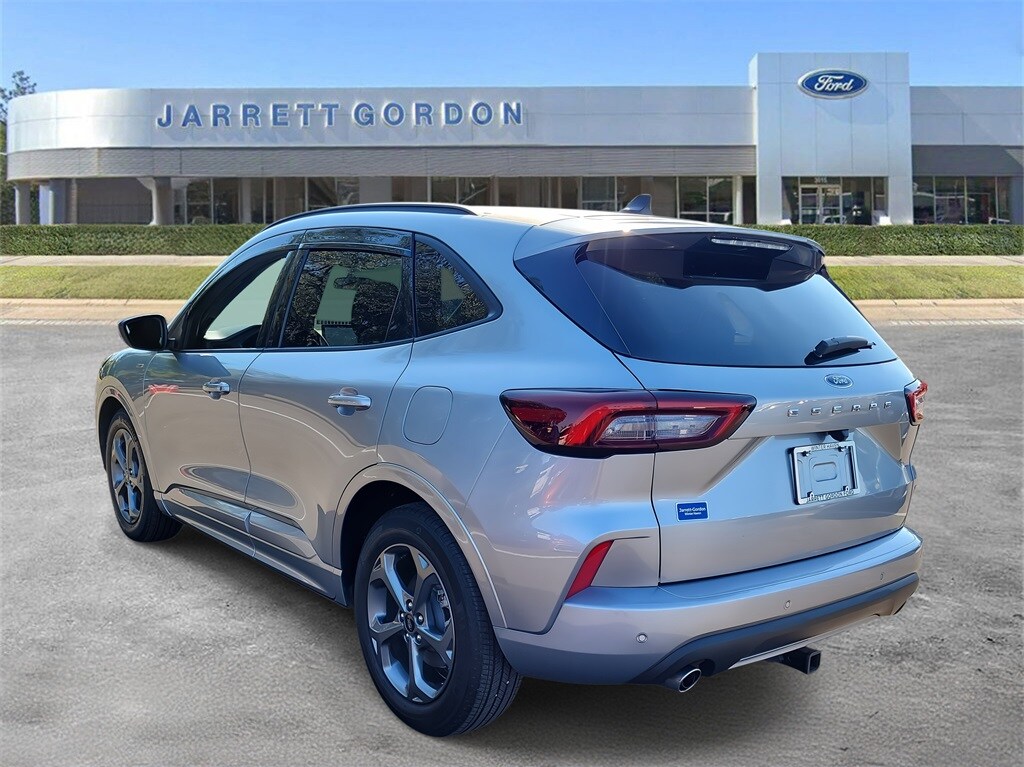 2023 Ford Escape ST-Line photo 3