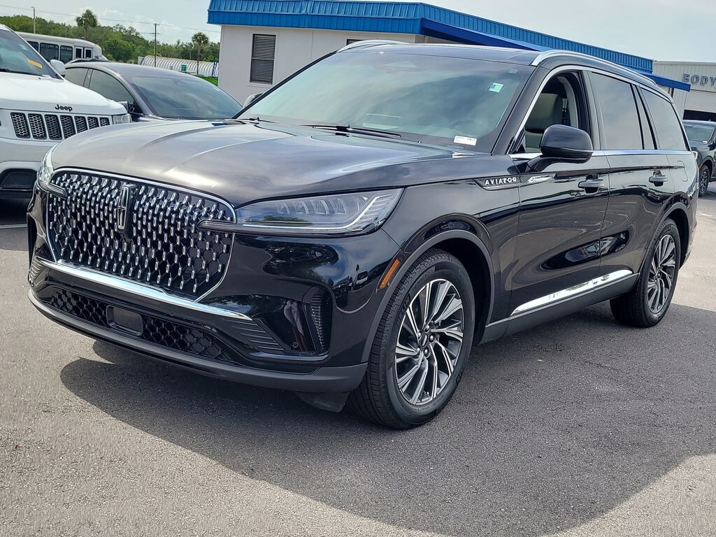Certified 2025 Lincoln Aviator Premiere SUV