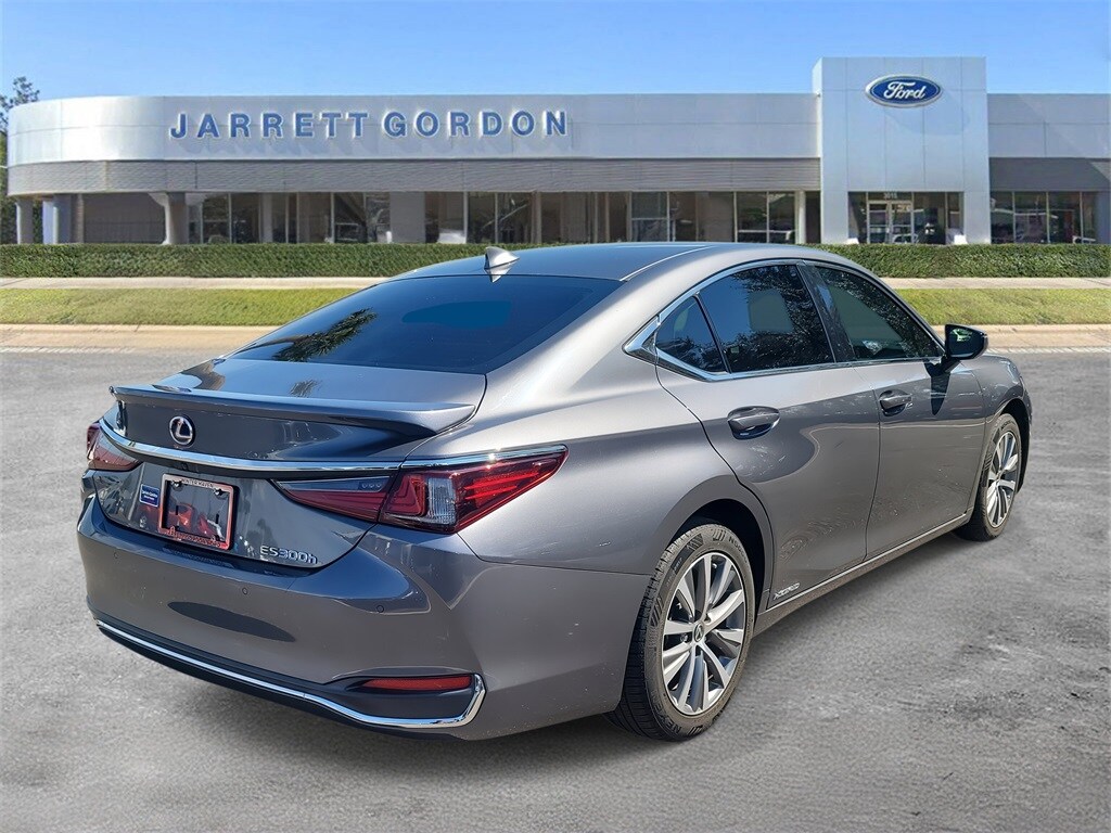Used 2021 Lexus ES 300h Sedan