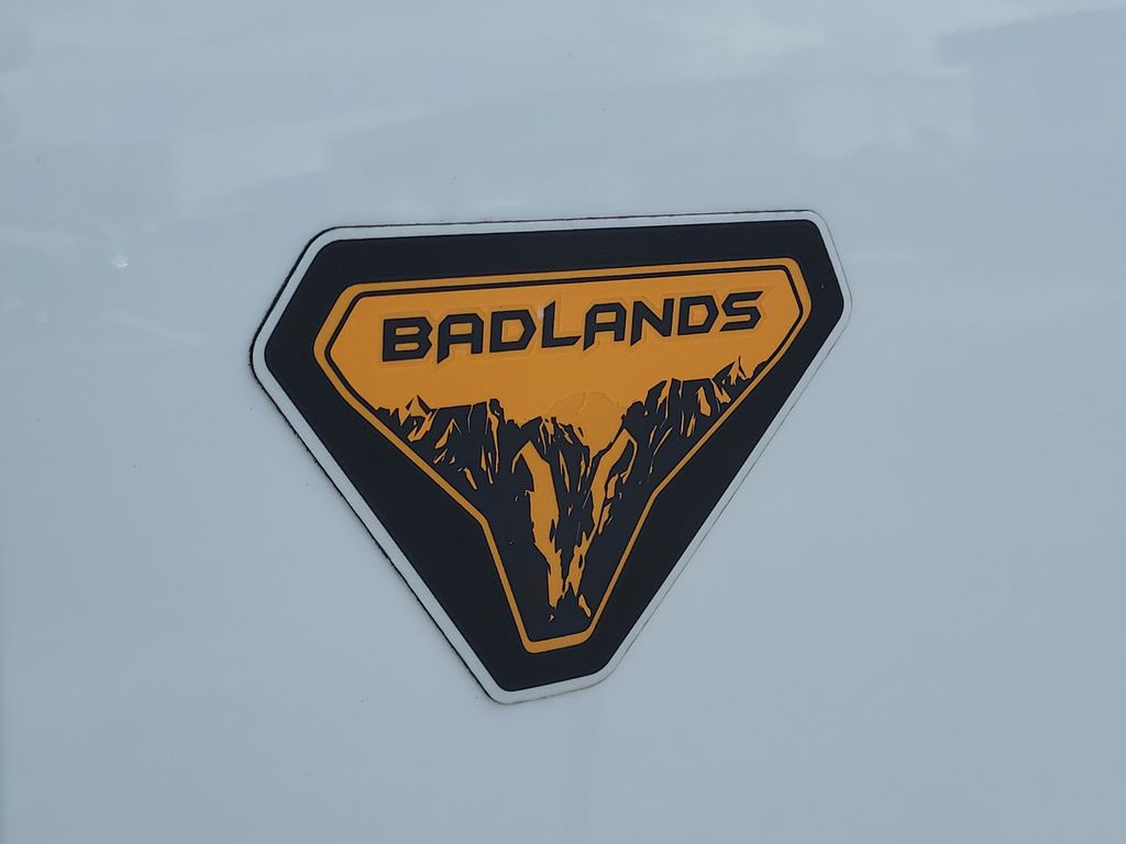2022 Ford Bronco 4-Door Badlands - Photo 6