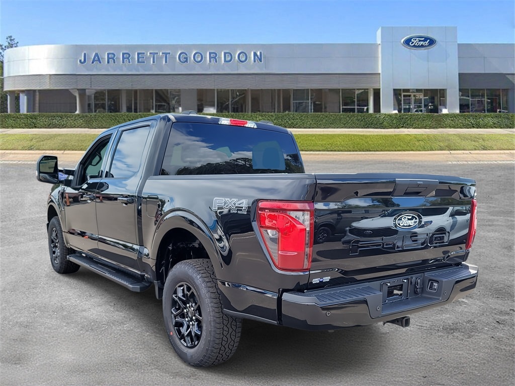 New 2025 Ford F-150 XLT Truck SuperCrew Cab