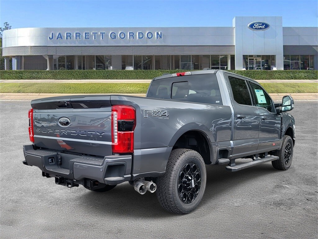 2026 Ford F-250 Lariat photo 3