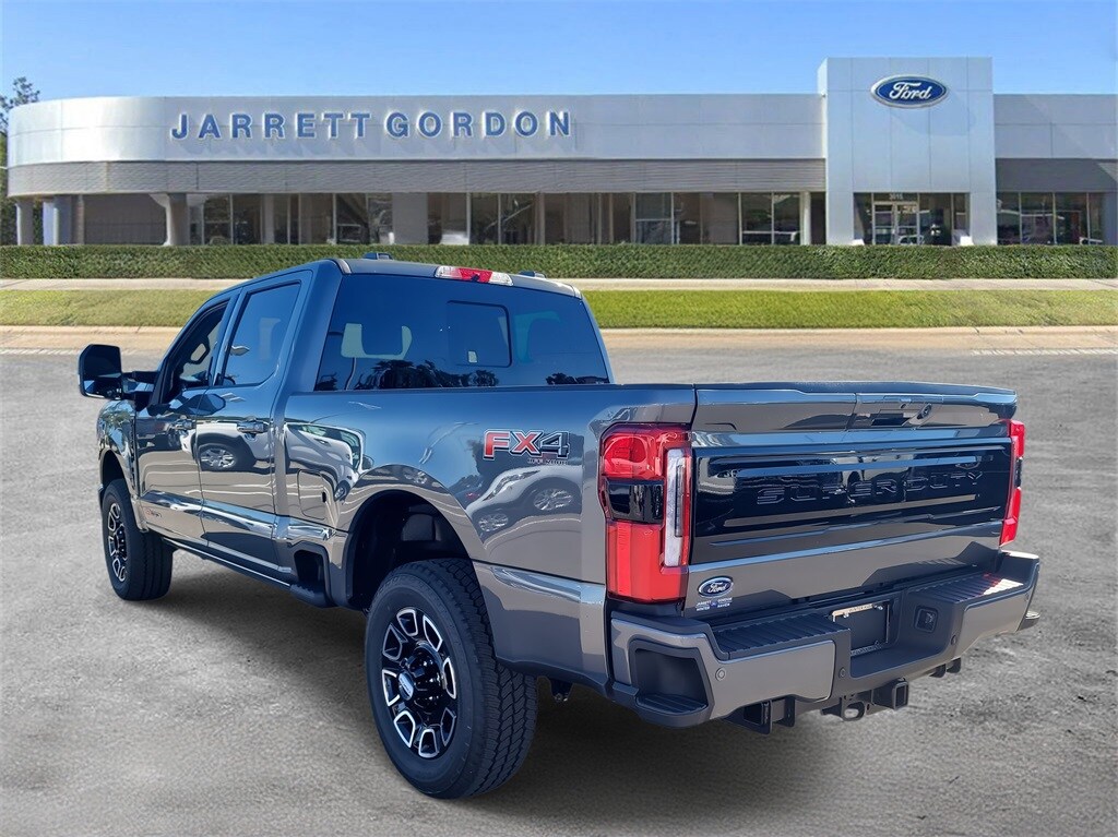 New 2026 Ford F-350 Platinum Truck Crew Cab
