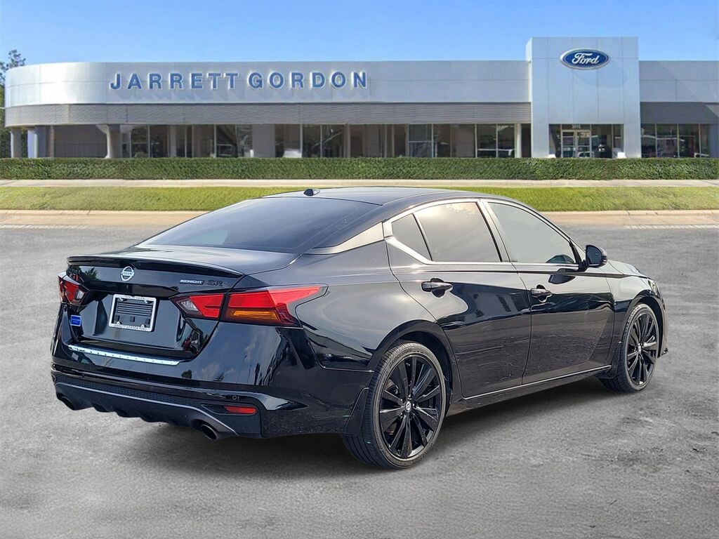Certified 2022 Nissan Altima 2.5 SR Sedan