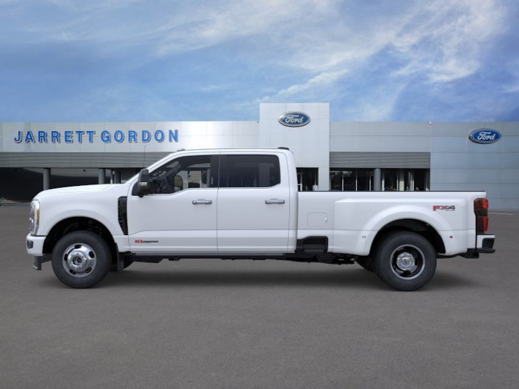 New 2026 Ford F-350 Platinum Truck Crew Cab