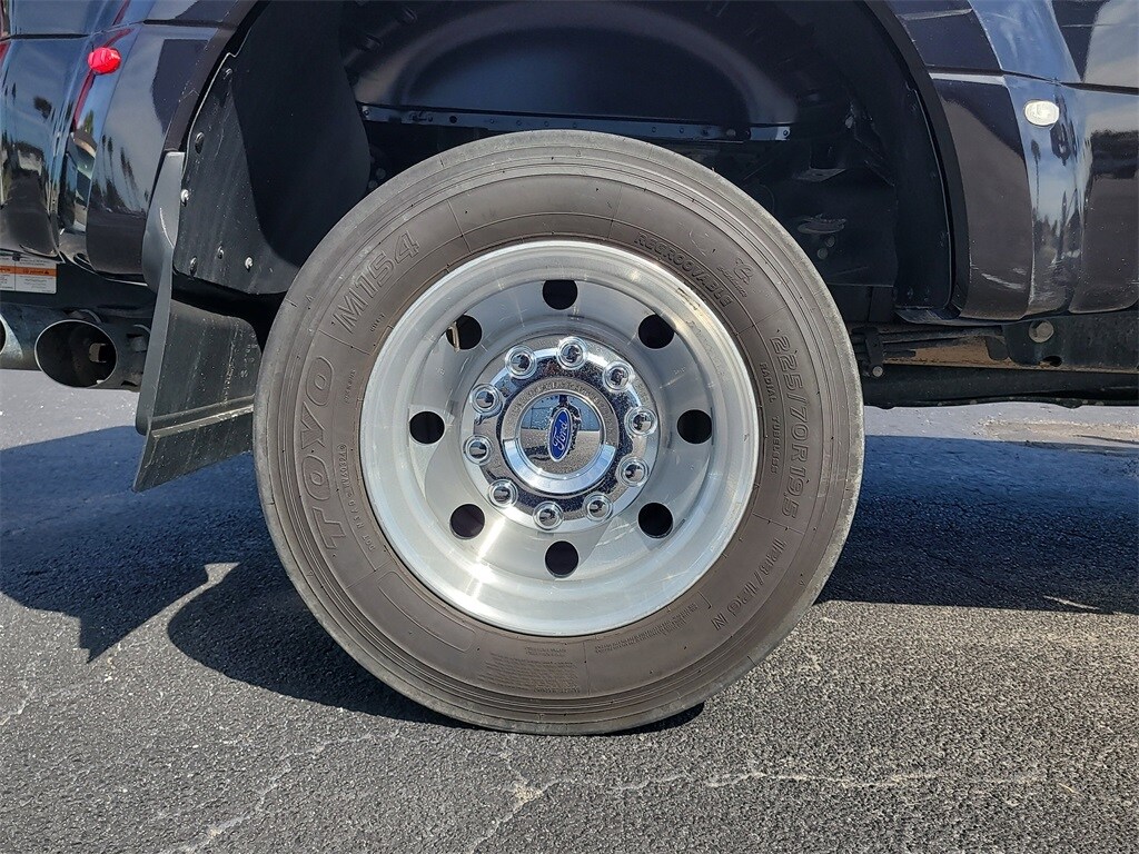 2022 Ford F-450 Platinum photo 4