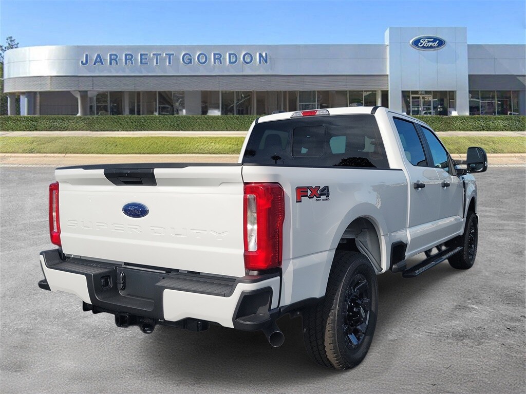 New 2026 Ford F-250 XL Truck Crew Cab