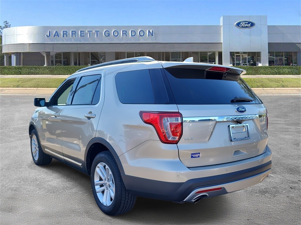Used 2017 Ford Explorer XLT SUV