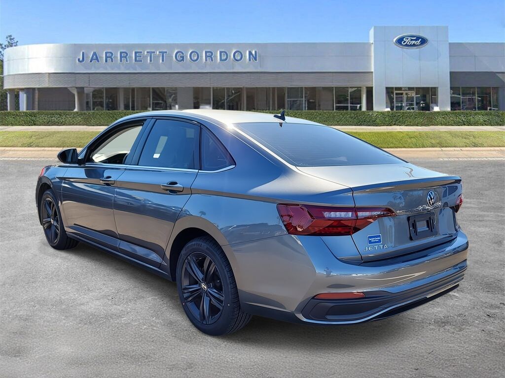 Used 2022 Volkswagen Jetta 1.5T SE Sedan