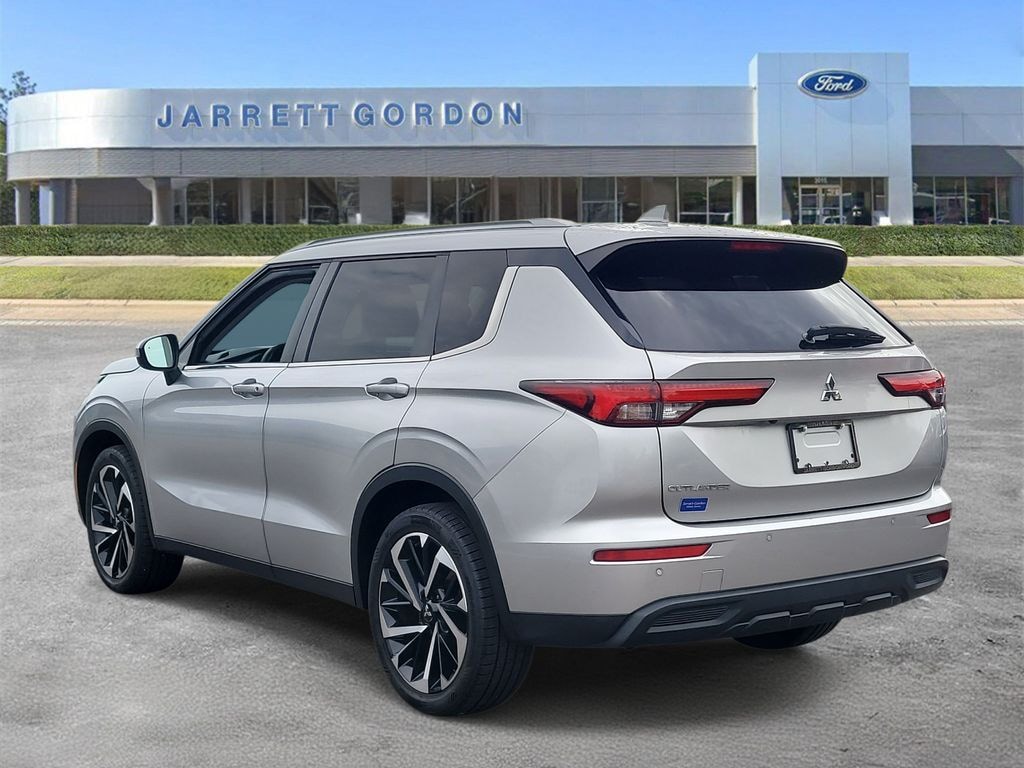 Certified 2022 Mitsubishi Outlander ES SUV