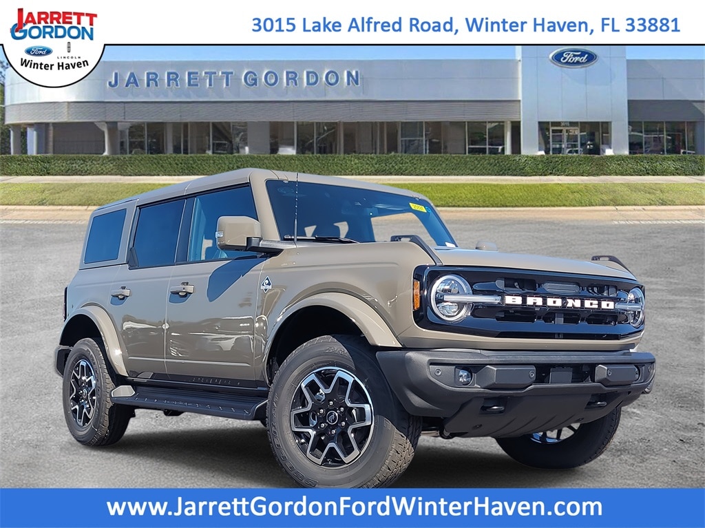2025 Ford Bronco 4-Door Outer Banks's photo