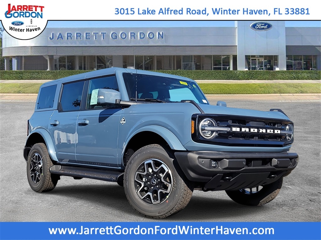 2025 Ford Bronco 4-Door Outer Banks's photo