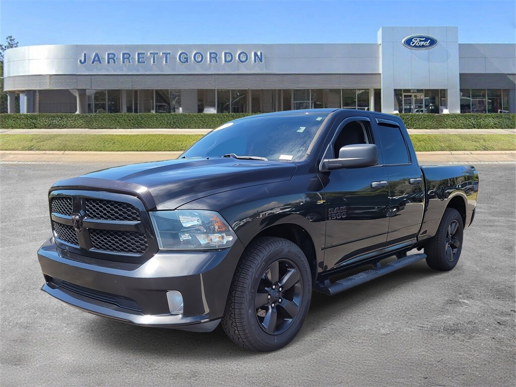 2018 Ram 1500 Express photo 2