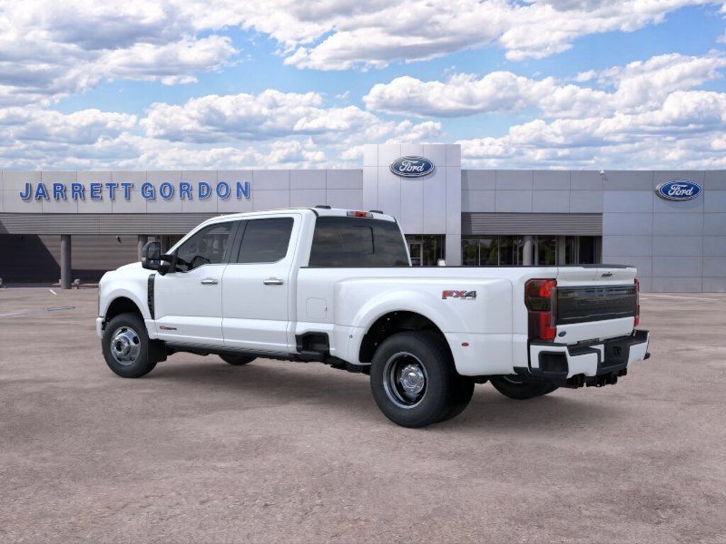 New 2026 Ford F-350 Platinum Truck Crew Cab