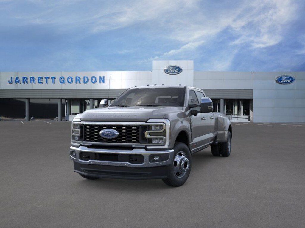 New 2026 Ford F-350 Lariat Truck Crew Cab