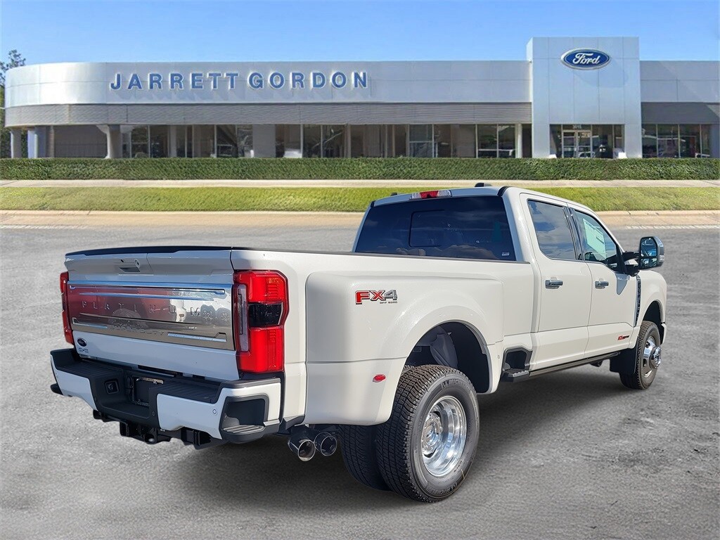 New 2026 Ford F-350 Platinum Truck Crew Cab