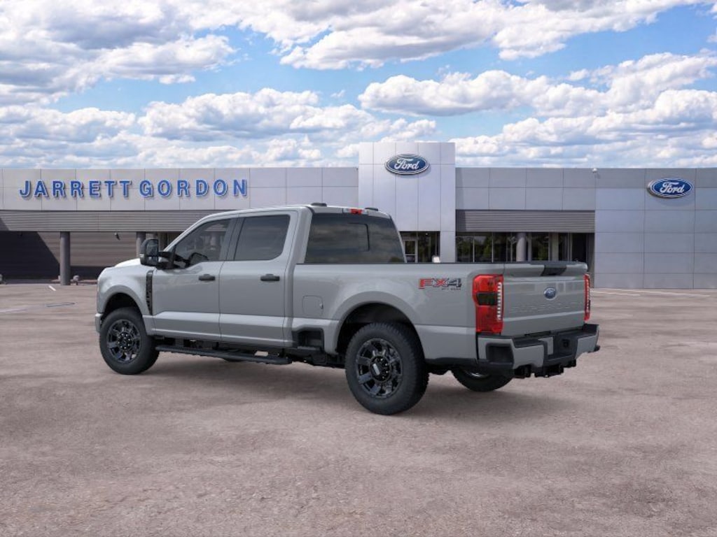 New 2026 Ford F-250 XL Truck Crew Cab
