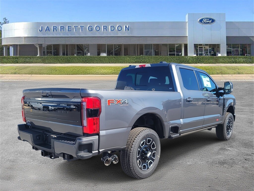New 2026 Ford F-350 Platinum Truck Crew Cab