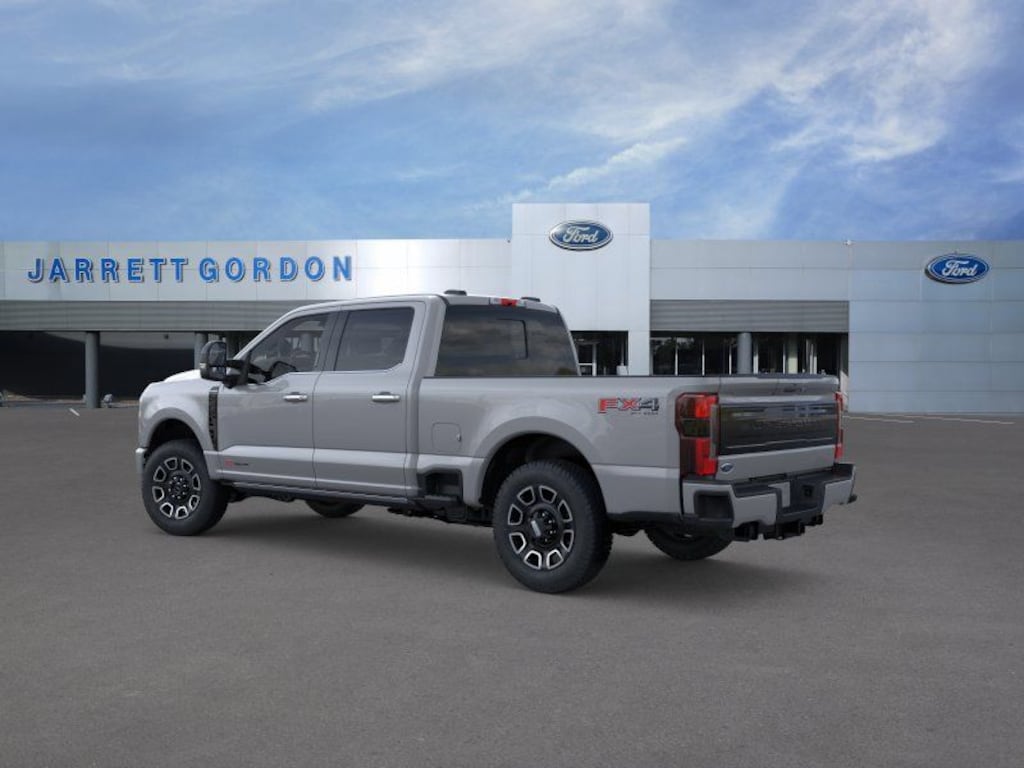 New 2026 Ford F-350 Platinum Truck Crew Cab