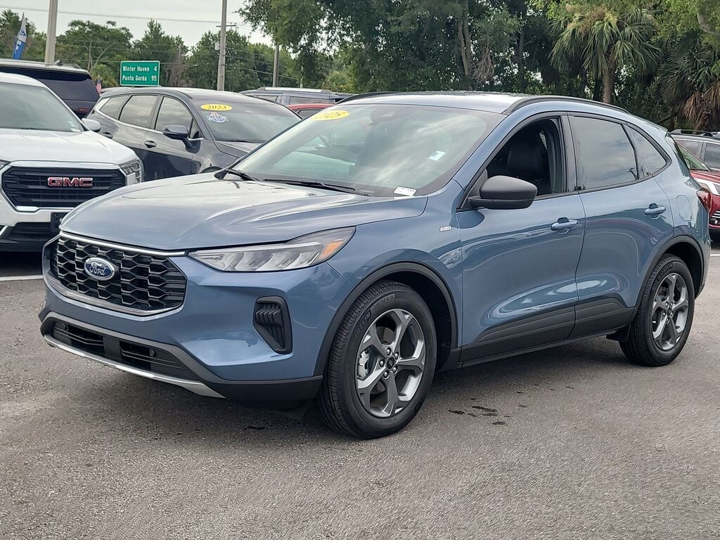 Certified 2025 Ford Escape Hybrid ST-Line SUV