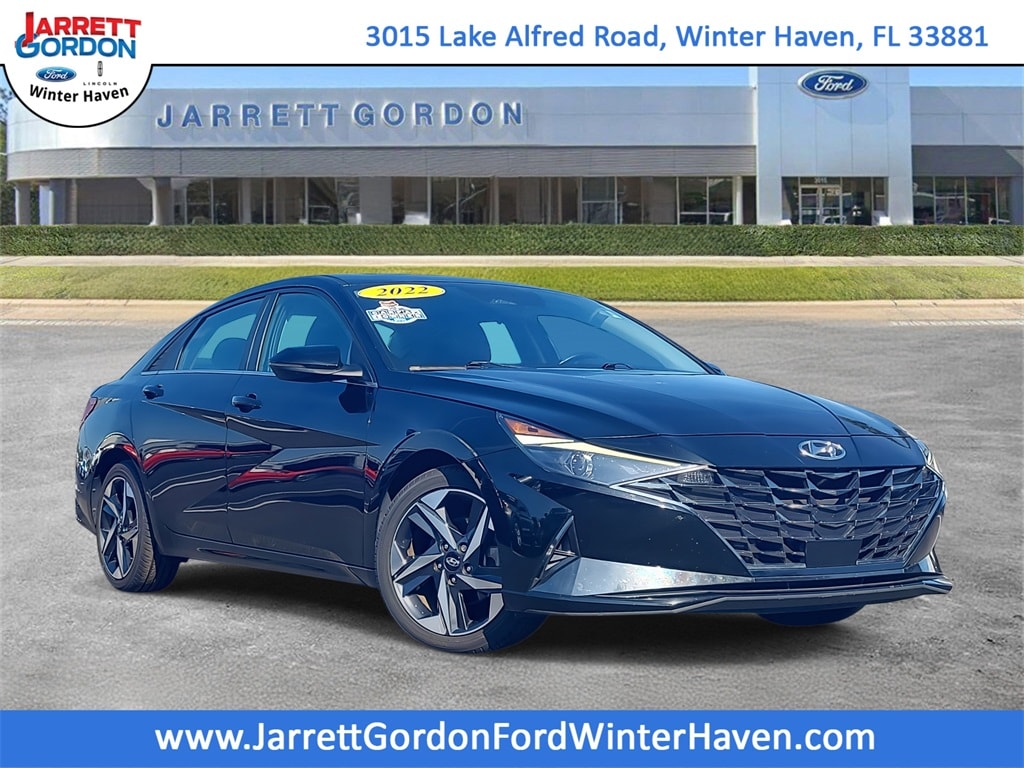 Used 2022 Hyundai Elantra SEL Sedan