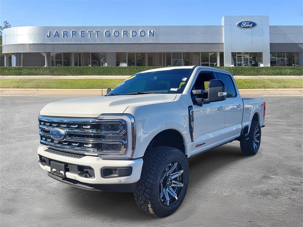 Used 2025 Ford F-250 Platinum Truck