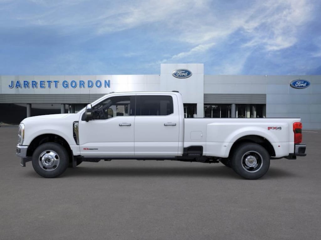 New 2026 Ford F-350 King Ranch Truck Crew Cab