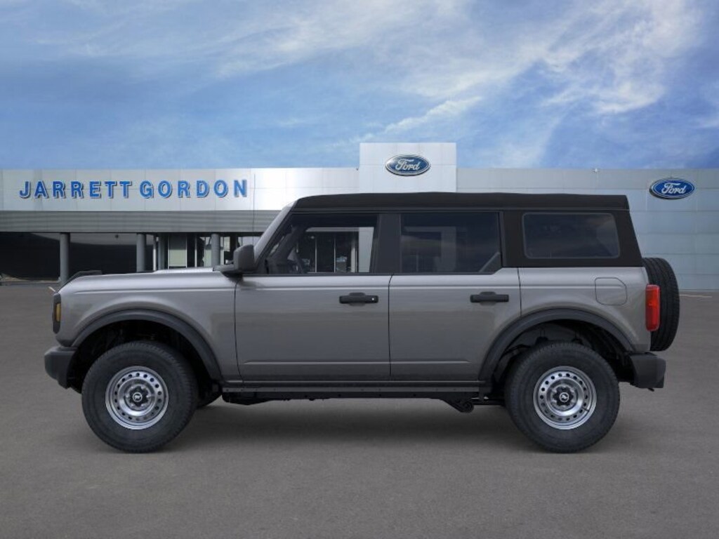 New 2025 Ford Bronco Base SUV