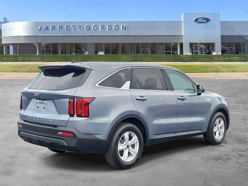 Used 2021 Kia Sorento LX SUV