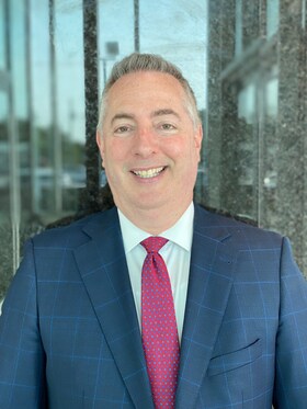 Staff member Michael Damelia  from ID_80c372