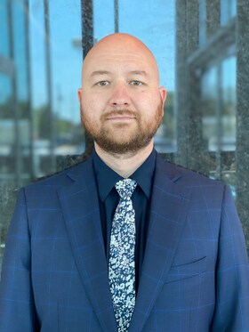 Staff member Vadim Petrov  from ID_80c372