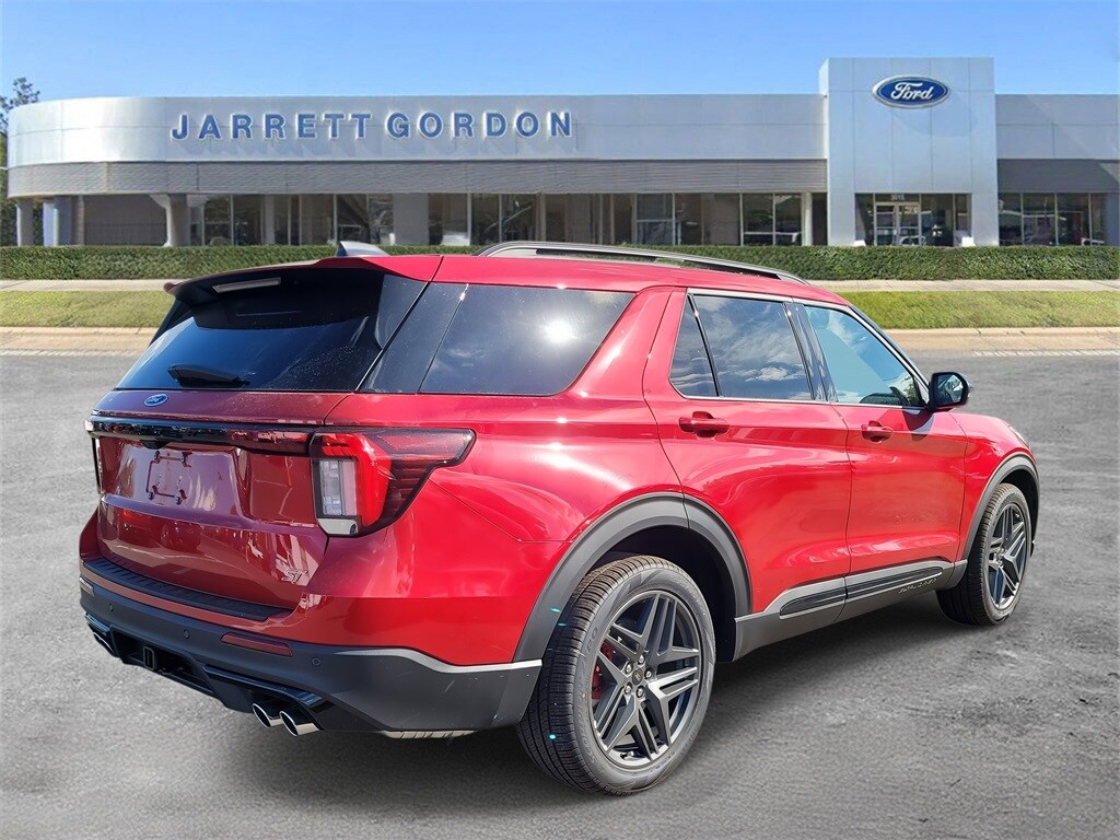2026 Ford Explorer ST photo 4