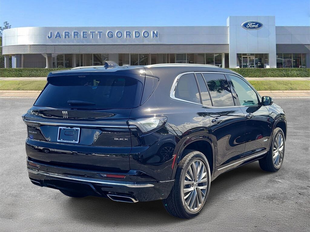 Certified 2026 Buick Enclave Avenir SUV