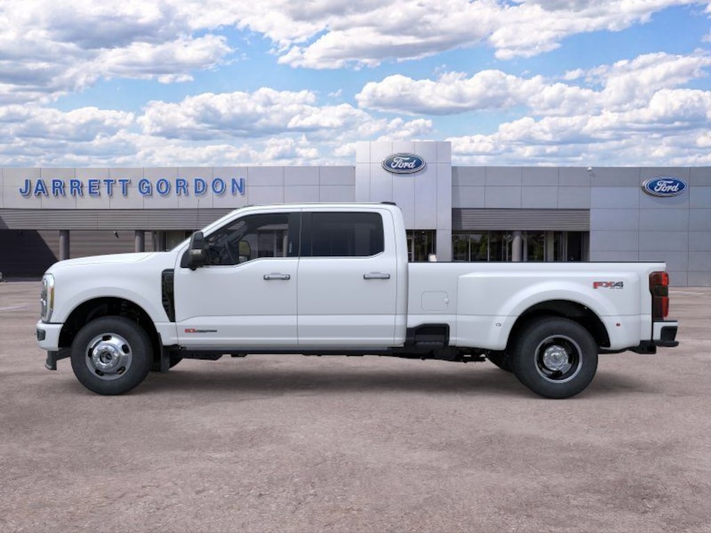 New 2026 Ford F-350 Platinum Truck Crew Cab