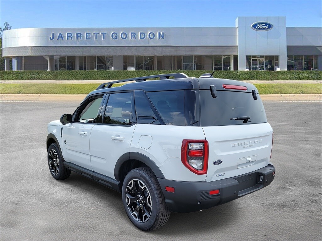 2025 Ford Bronco Sport Outer Banks photo 3