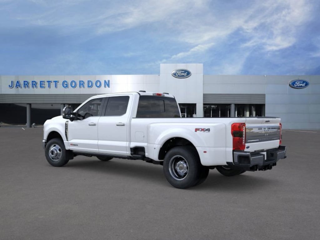 New 2026 Ford F-350 King Ranch Truck Crew Cab