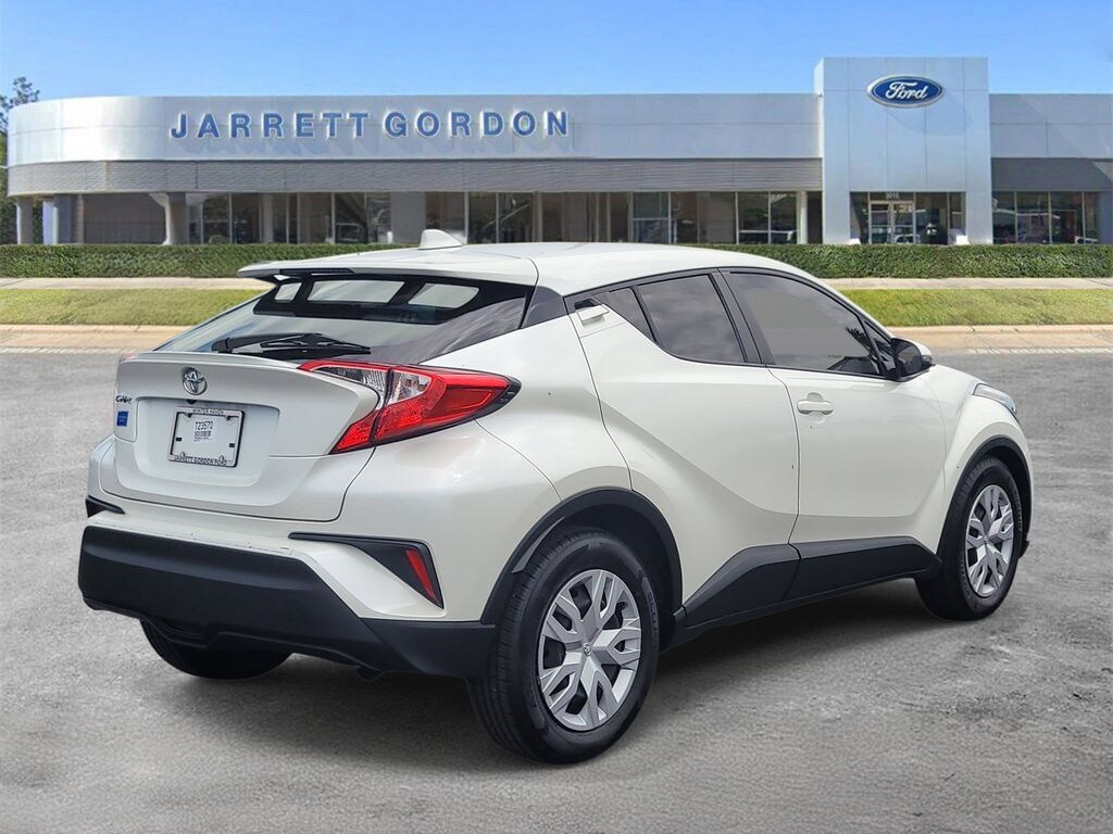 Used 2020 Toyota C-HR LE SUV