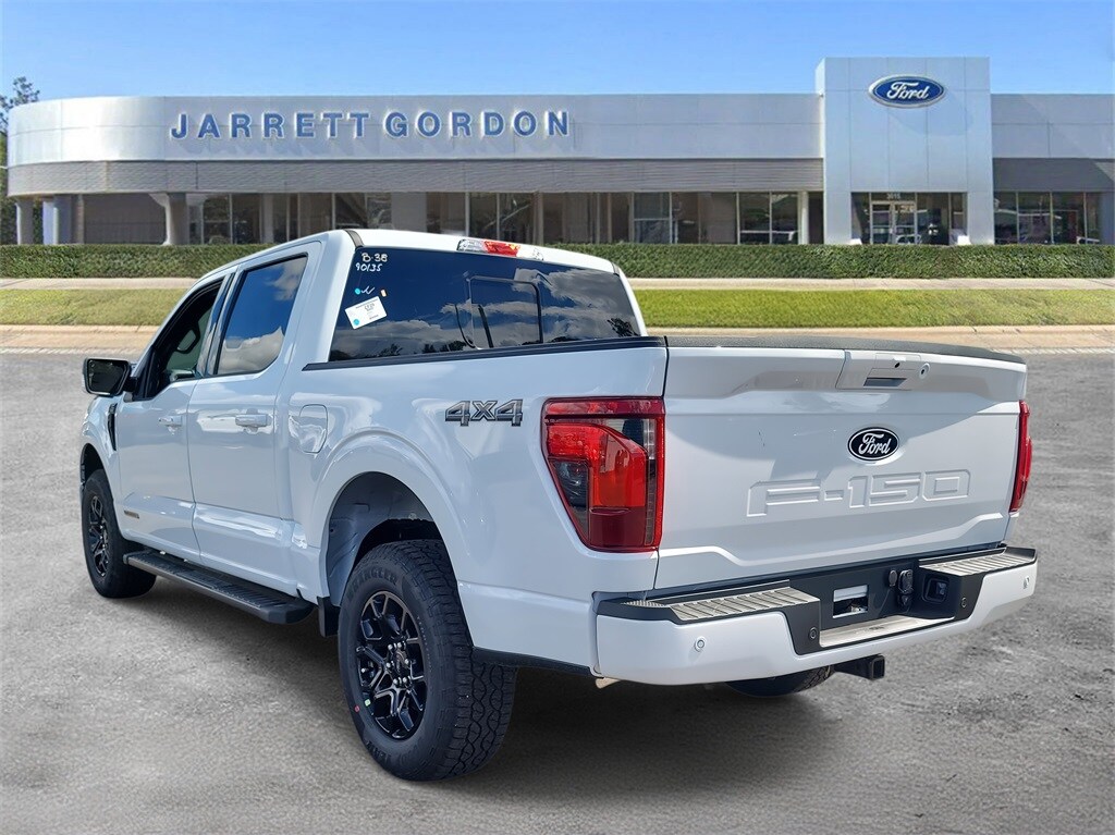 2025 Ford F-150 XLT photo 3