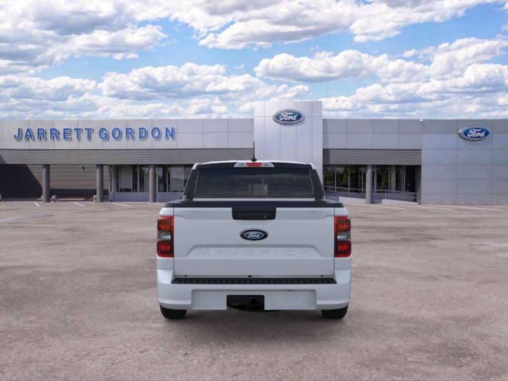 New 2026 Ford Maverick Lobo Standard Truck SuperCrew