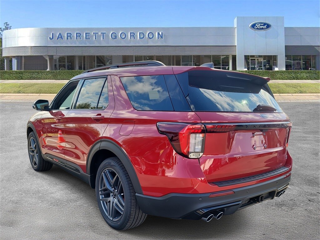 2026 Ford Explorer ST photo 3