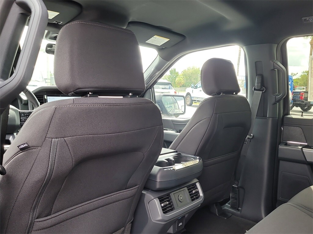 New 2025 Ford F-150 XLT Truck SuperCrew Cab