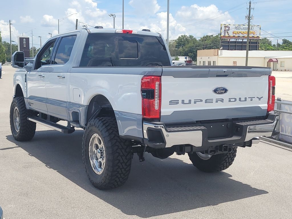 New 2026 Ford F-250 Lariat Truck Crew Cab