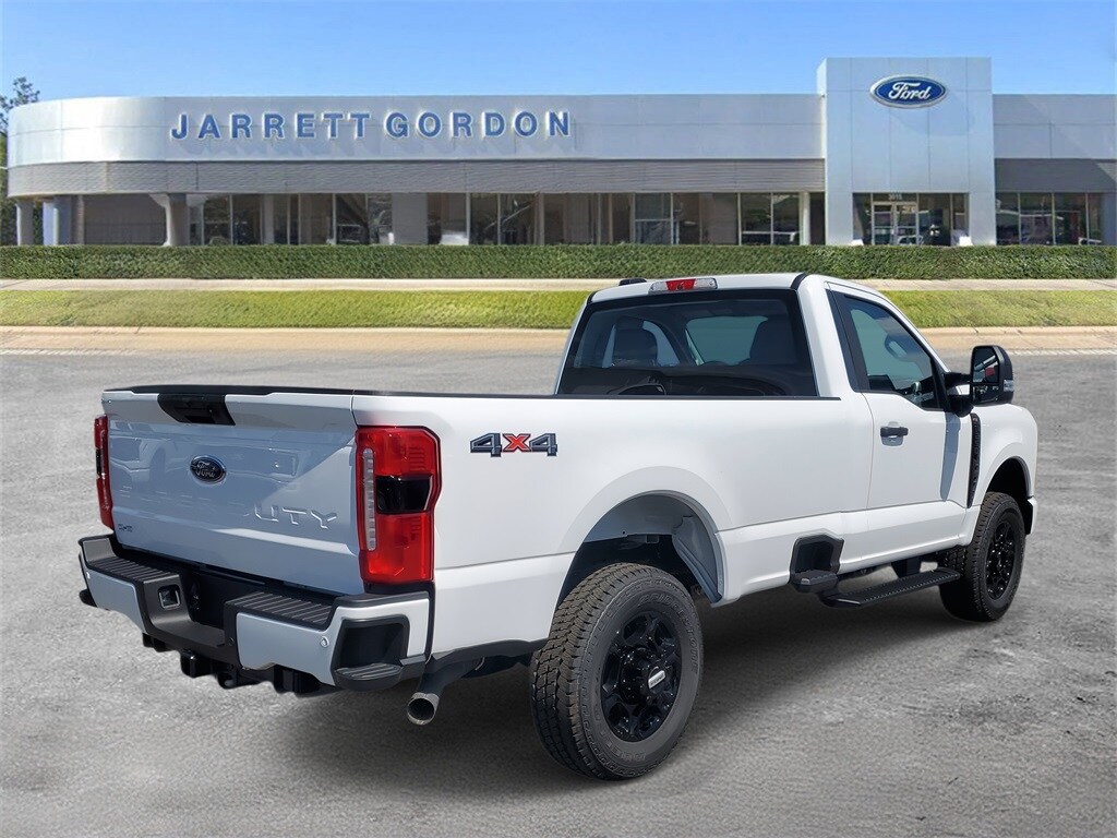 2025 Ford F-250 XL photo 4