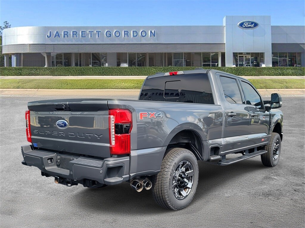 2023 Ford F-250 Lariat photo 4