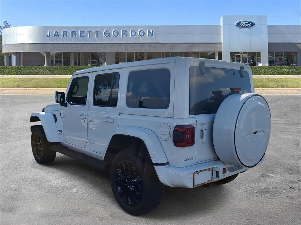 Used 2022 Jeep Wrangler Unlimited Sahara High Altitude SUV