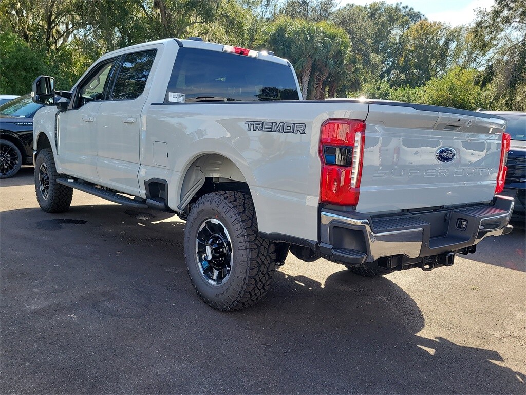 New 2026 Ford F-250 Lariat Truck Crew Cab