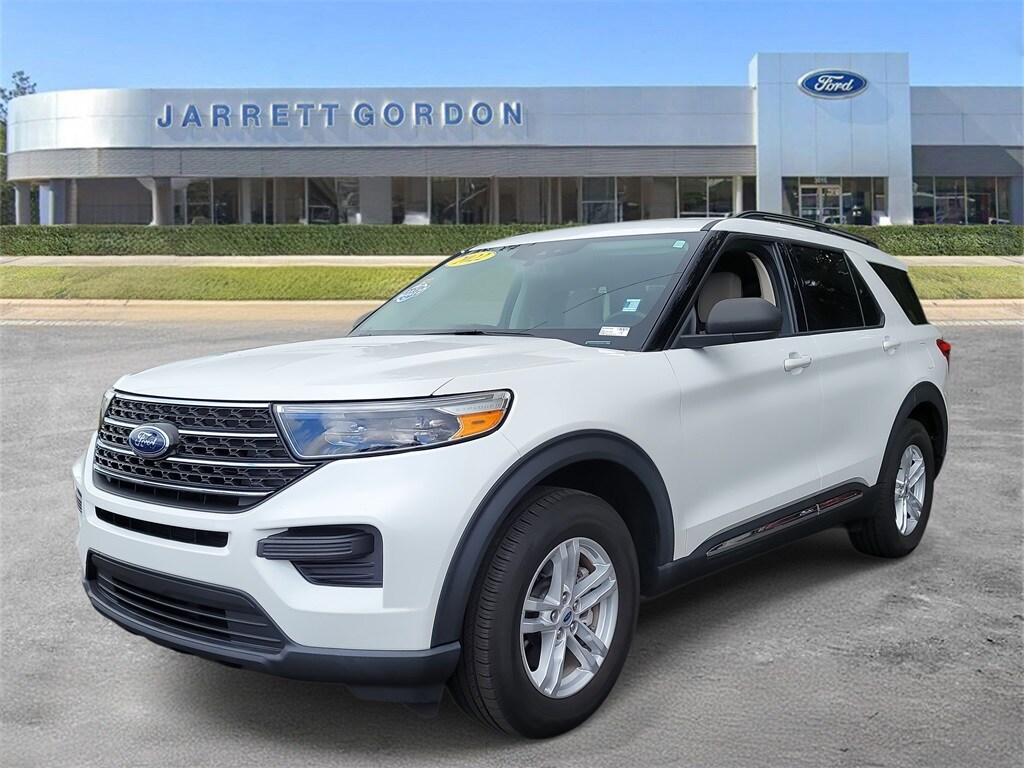 2022 Ford Explorer XLT photo 2