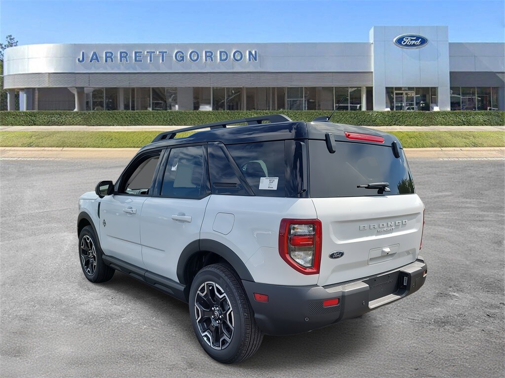 2025 Ford Bronco Sport Outer Banks photo 3